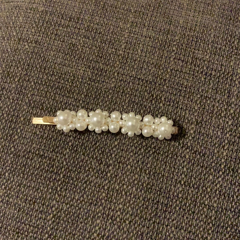 Pearl Hair Clip